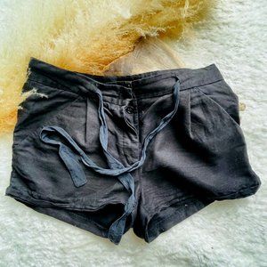 Linen black shorts